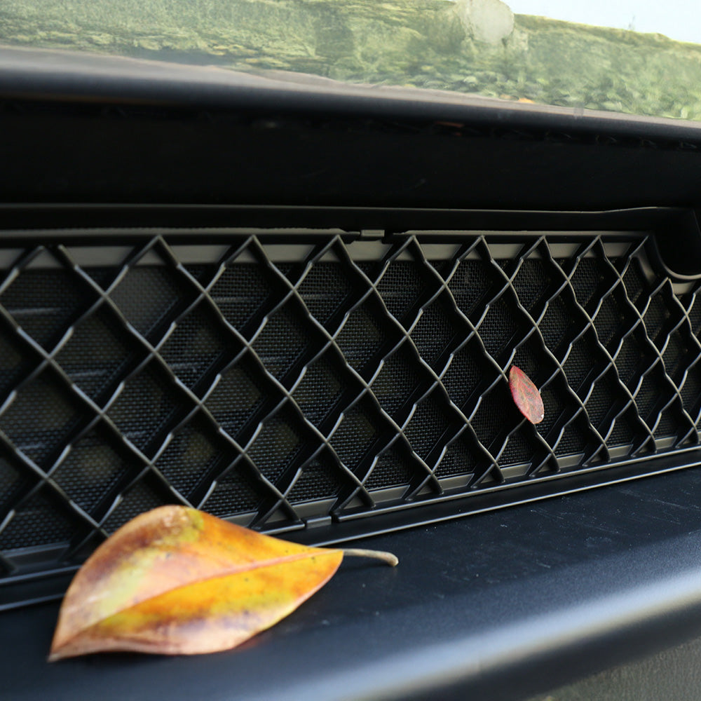 Yeslak 2025+ Tesla Model Y Juniper Front Bumper Grille Insert – Premium Debris Guard / Removable Wire Gauze