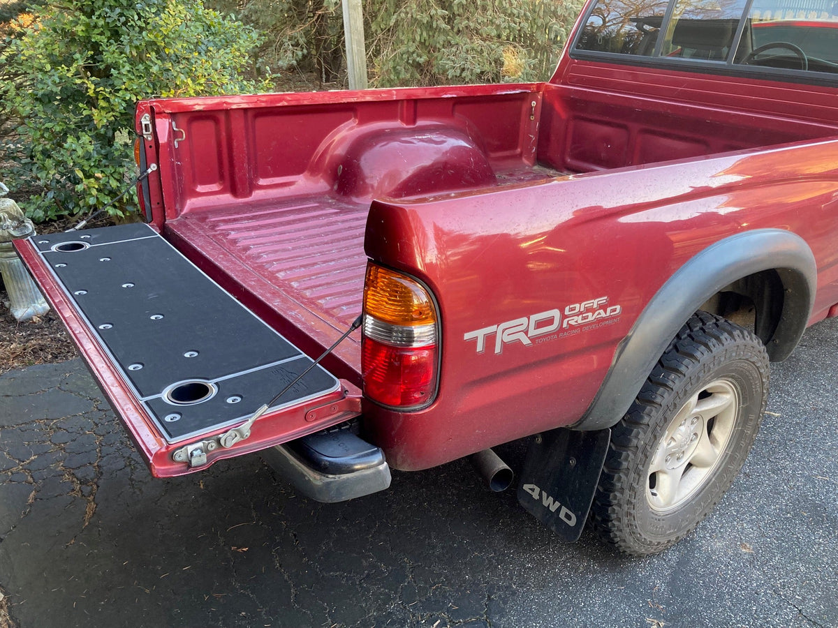BillieBars 1ST GEN Tacoma Tailgate Cover (1995-2004)