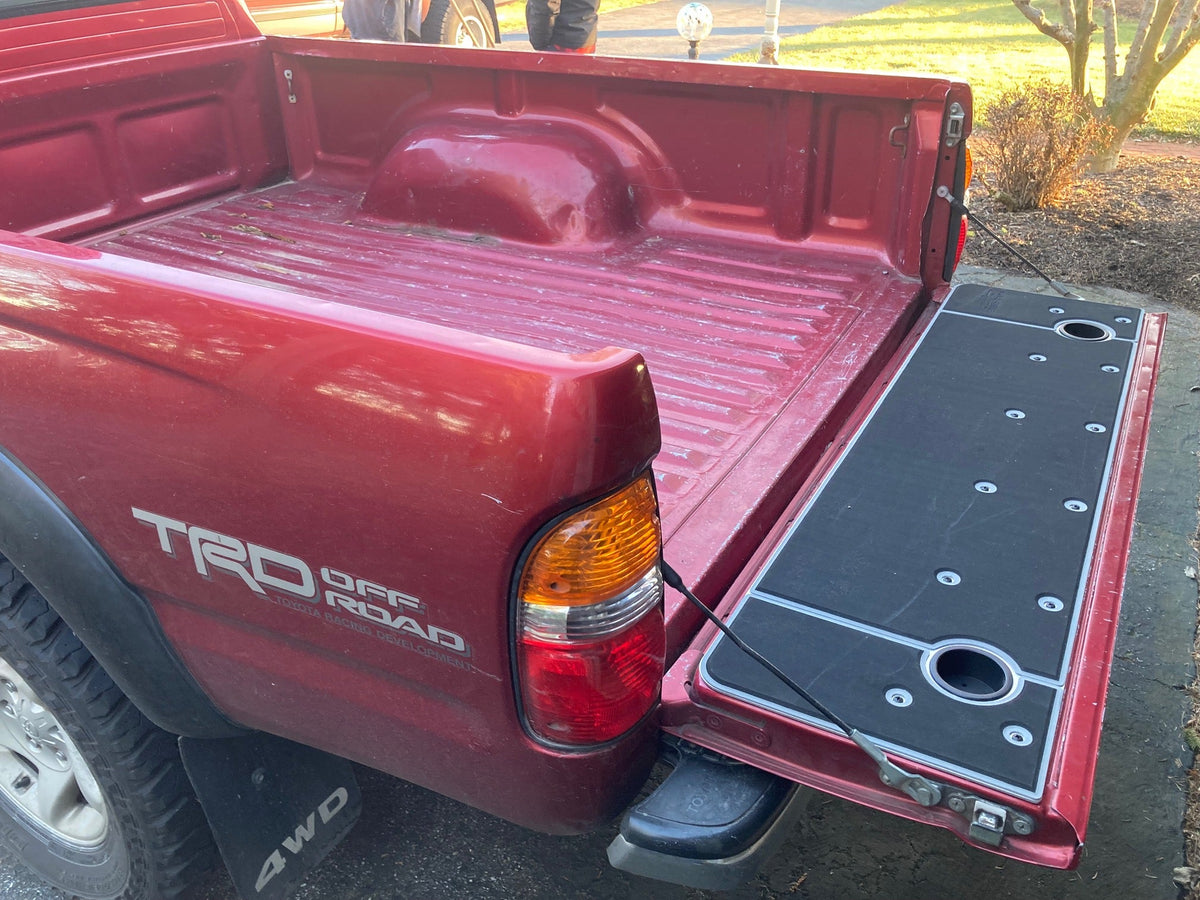 BillieBars 1ST GEN Tacoma Tailgate Cover (1995-2004)