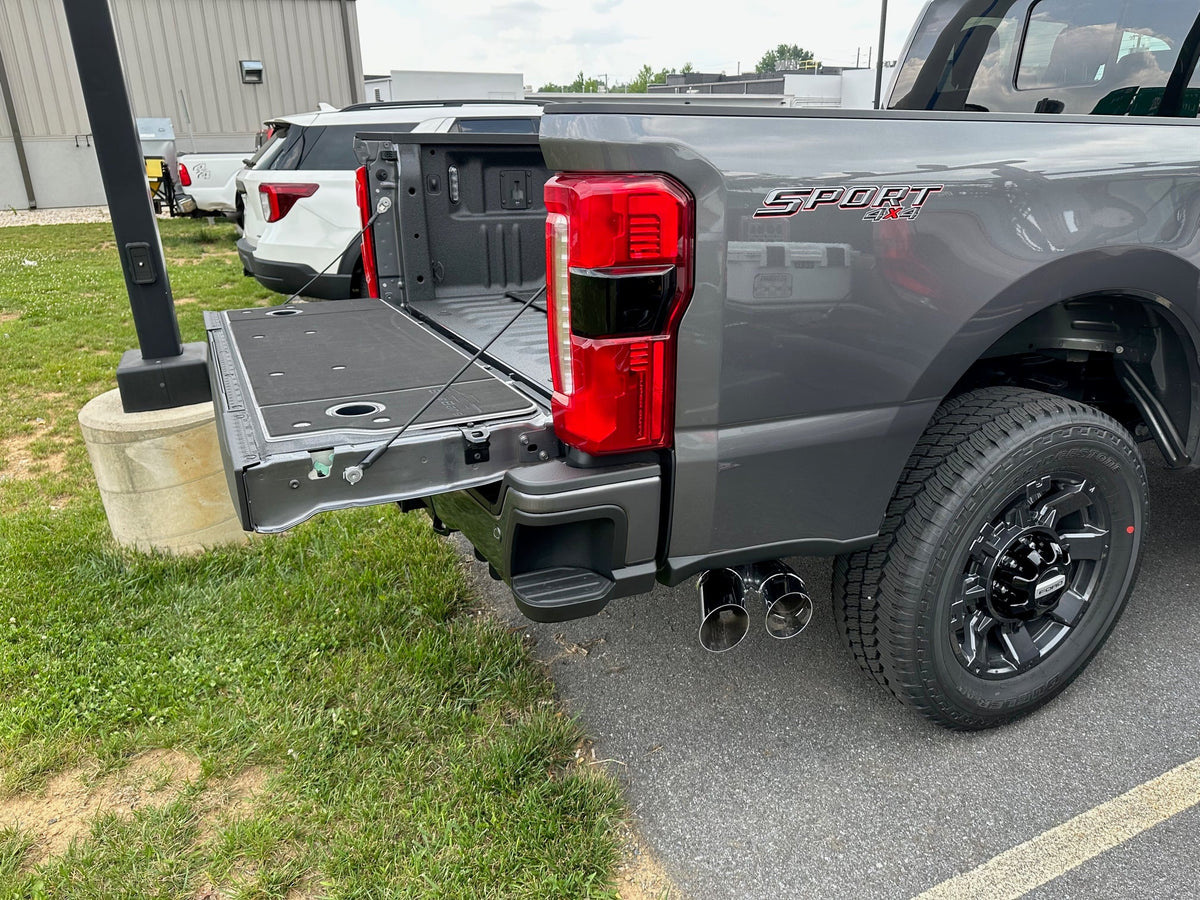 BillieBars F250 F350 Superduty Tailgate Cover (2023+)