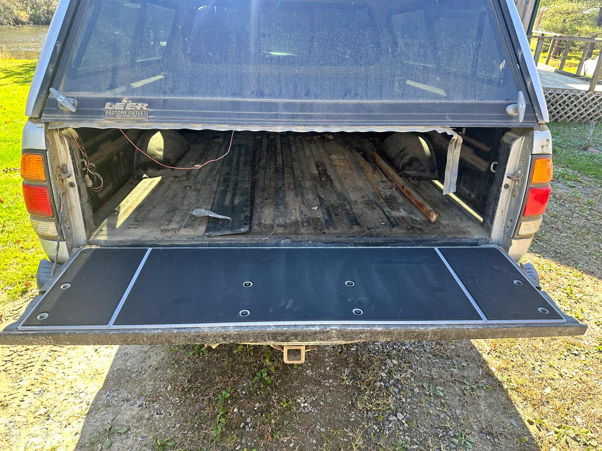 BillieBars 1st Gen Tundra Tailgate Cover (2000-2006)