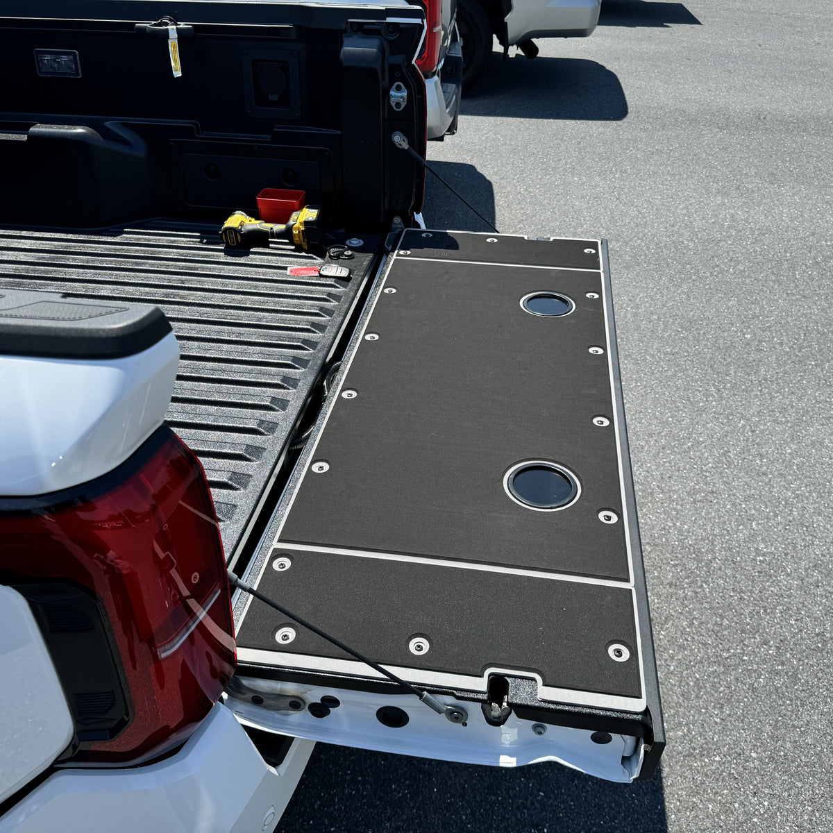 BillieBars Tacoma Tailgate Cover (2024+)