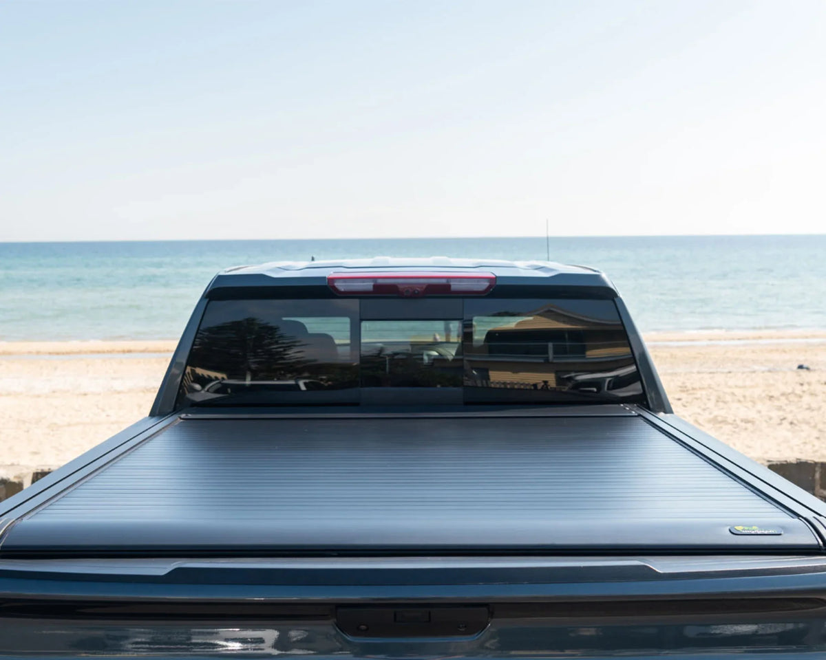 Ironman 4x4 Electric Slide-Away Tonneau Cover For Tundra (2014-2021)