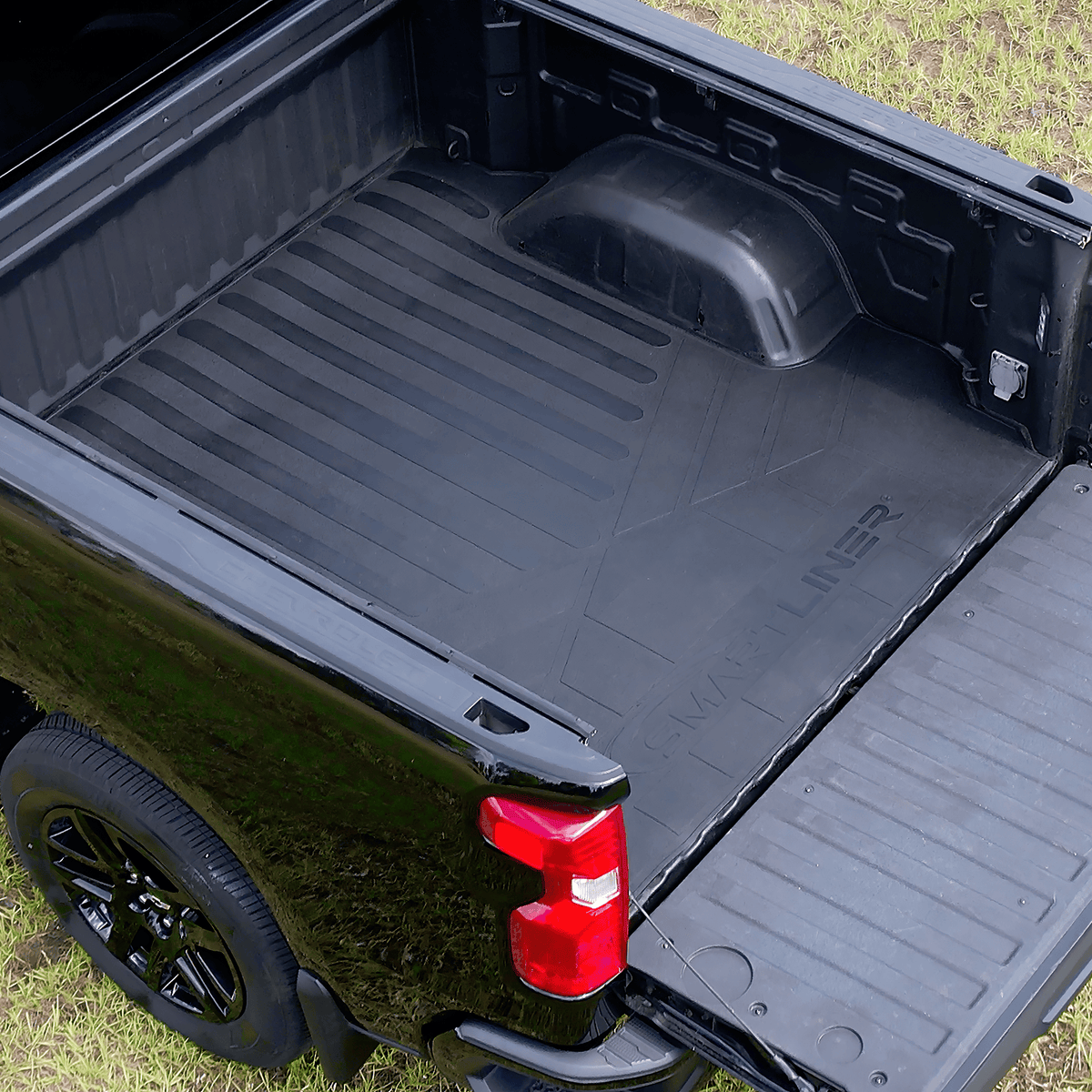 2019-2026 GMC Sierra 1500 Rubber Truck Bed Mats|Fits short bed|SMARTLINER