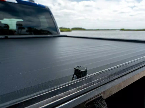 Roll-N-Lock A-Series XT Tonneau Cover For Tundra (2007-Current)