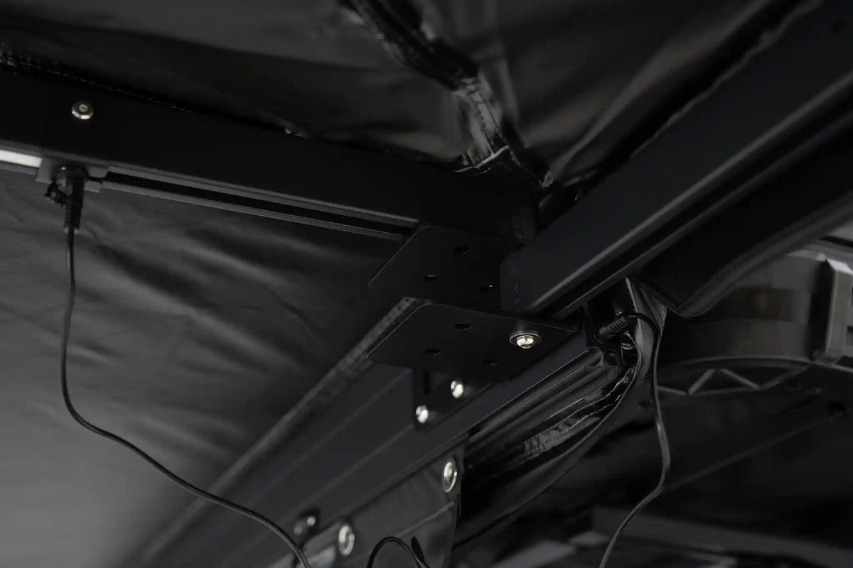 Freespirit Recreation GO FSR - 180 Tailgate Awning