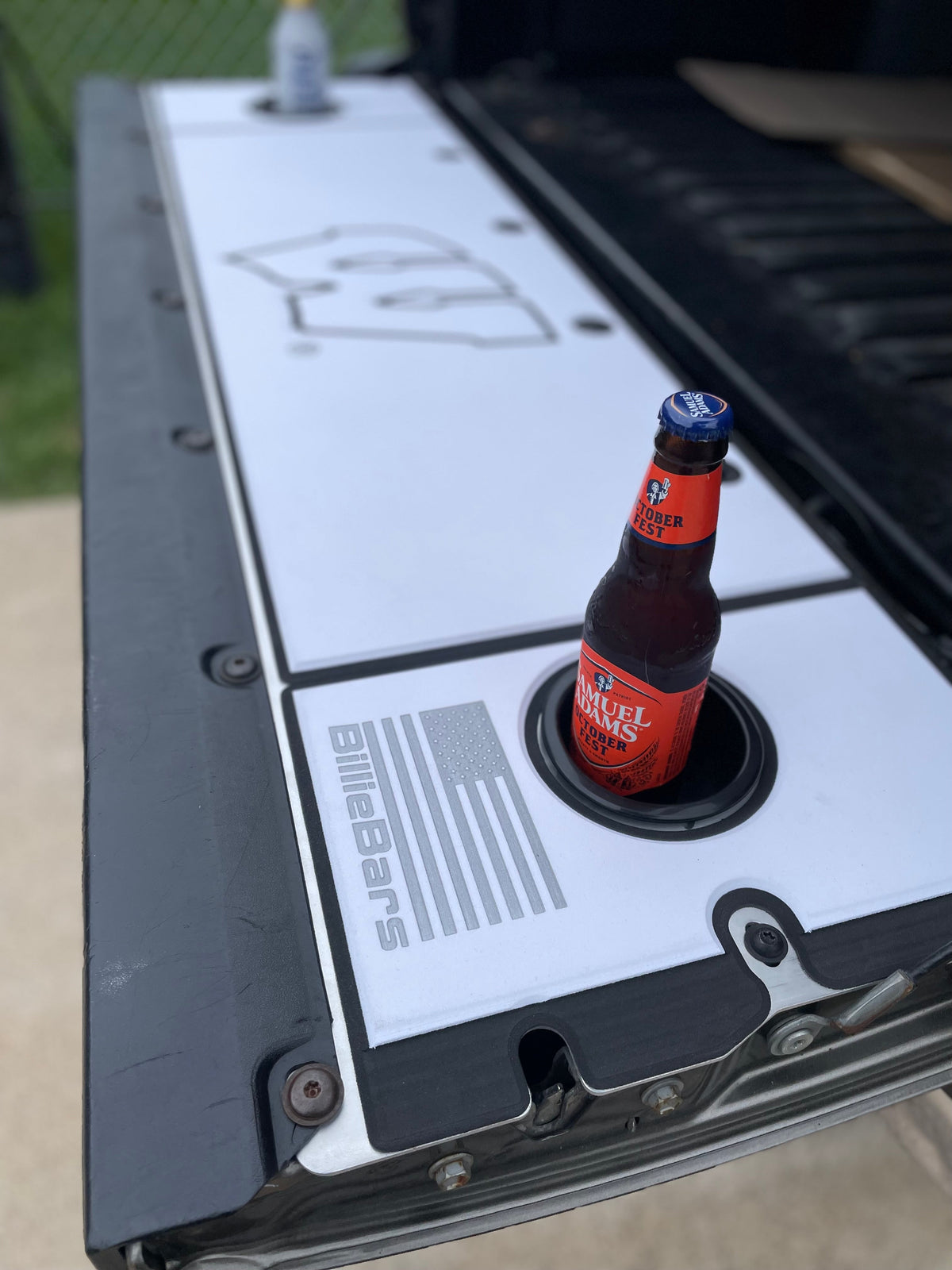 BillieBars Collegiate Tailgate Cover